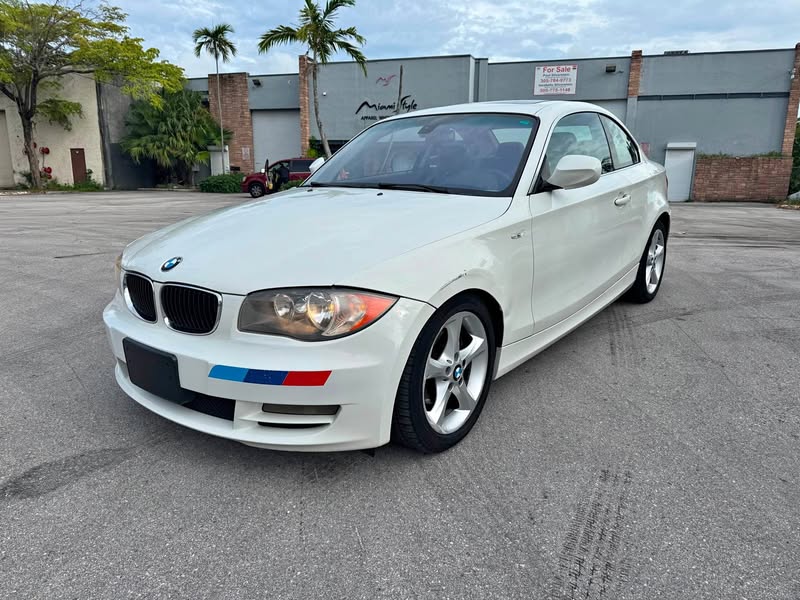 2010 BMW 1 Series - 128i Coupe 2D