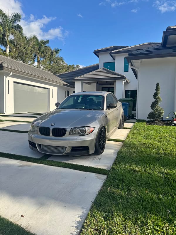 2011 BMW 1 Series - 135is Coupe 2D