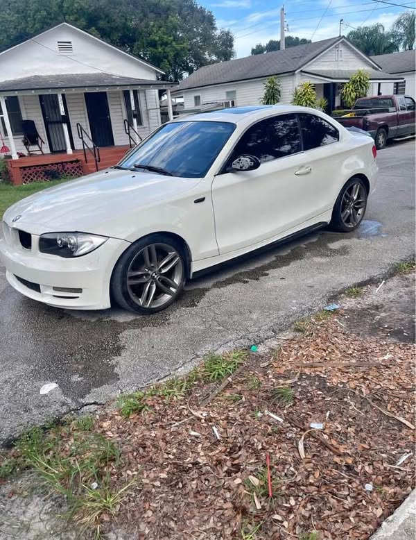2009 BMW 1 Series - 128i Coupe 2D