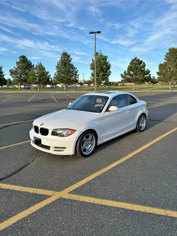 2008 BMW 1 Series - 128i Coupe 2D