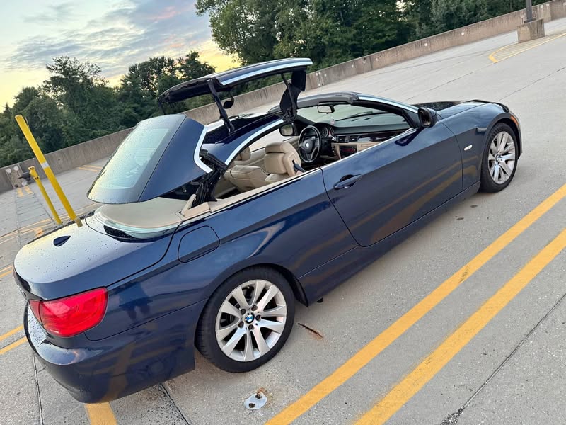 2011 BMW 1 Series - 128i Convertible 2D