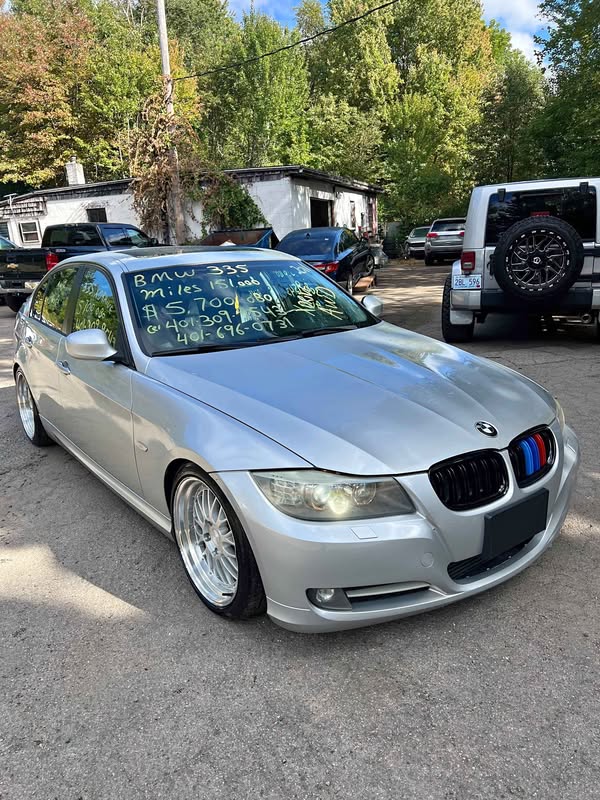 2011 BMW 3 Series - 335i xDrive Sedan 4D
