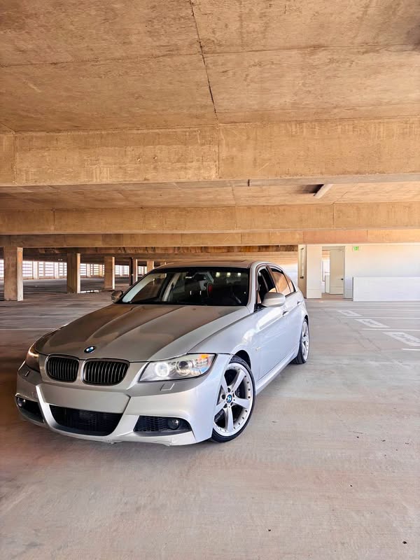 2009 BMW 3 Series 335i Sedan 4D