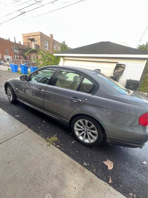 2011 BMW 3 Series - 328i Sedan 4D
