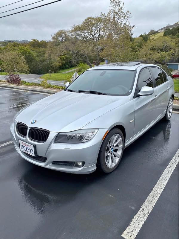 2011 BMW 3 Series - 328i Sedan 4D