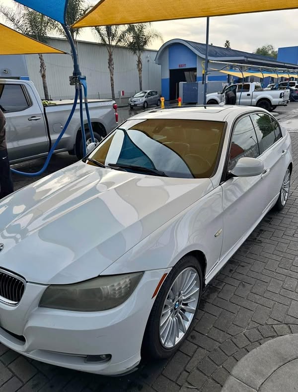 2011 BMW 3 Series - 335i Sedan 4D