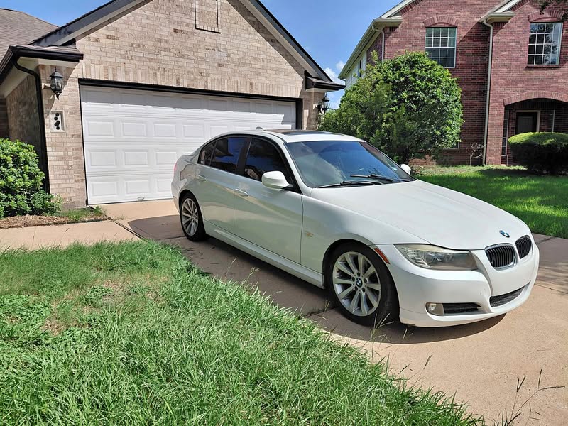 2011 BMW 3 Series - 328i Sedan 4D