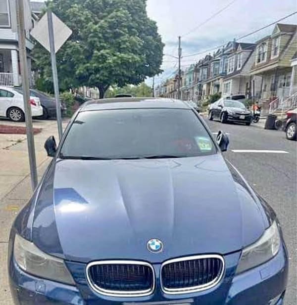 2011 BMW 3 Series - 328i xDrive Sedan 4D