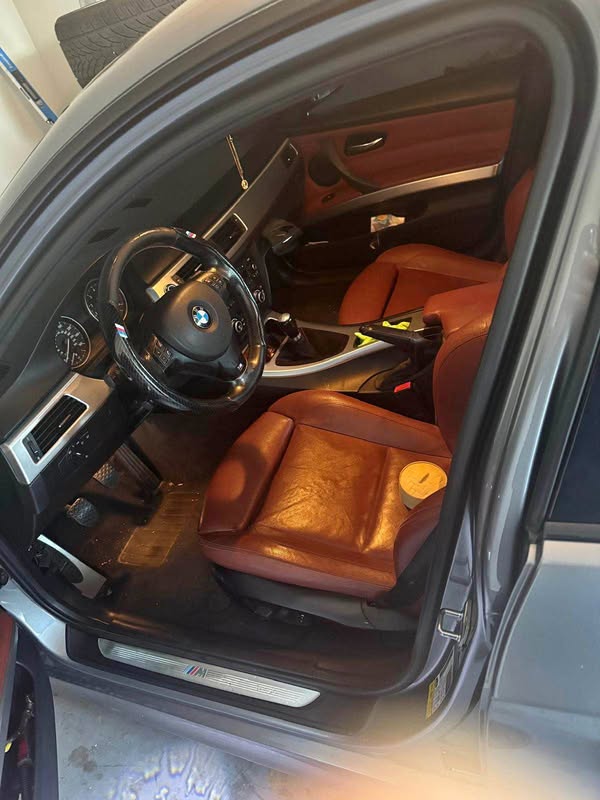 2011 BMW 3 Series - 335i xDrive Sedan 4D