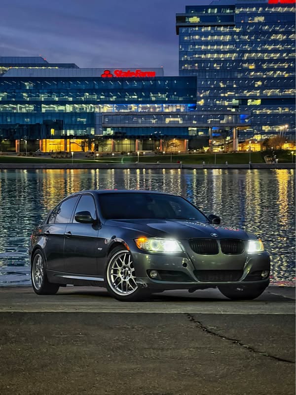2011 BMW 3 Series - 335i Sedan 4D