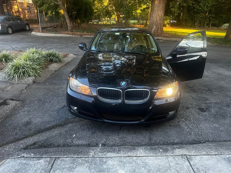 2011 BMW 3 Series - 328i xDrive Sedan 4D