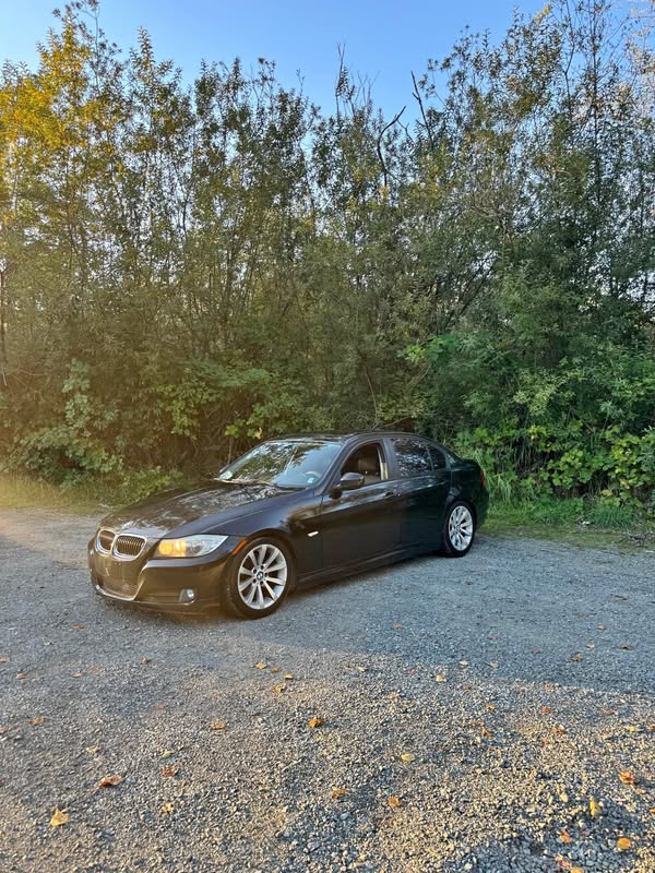 2011 BMW 3 Series - 328i Sedan 4D