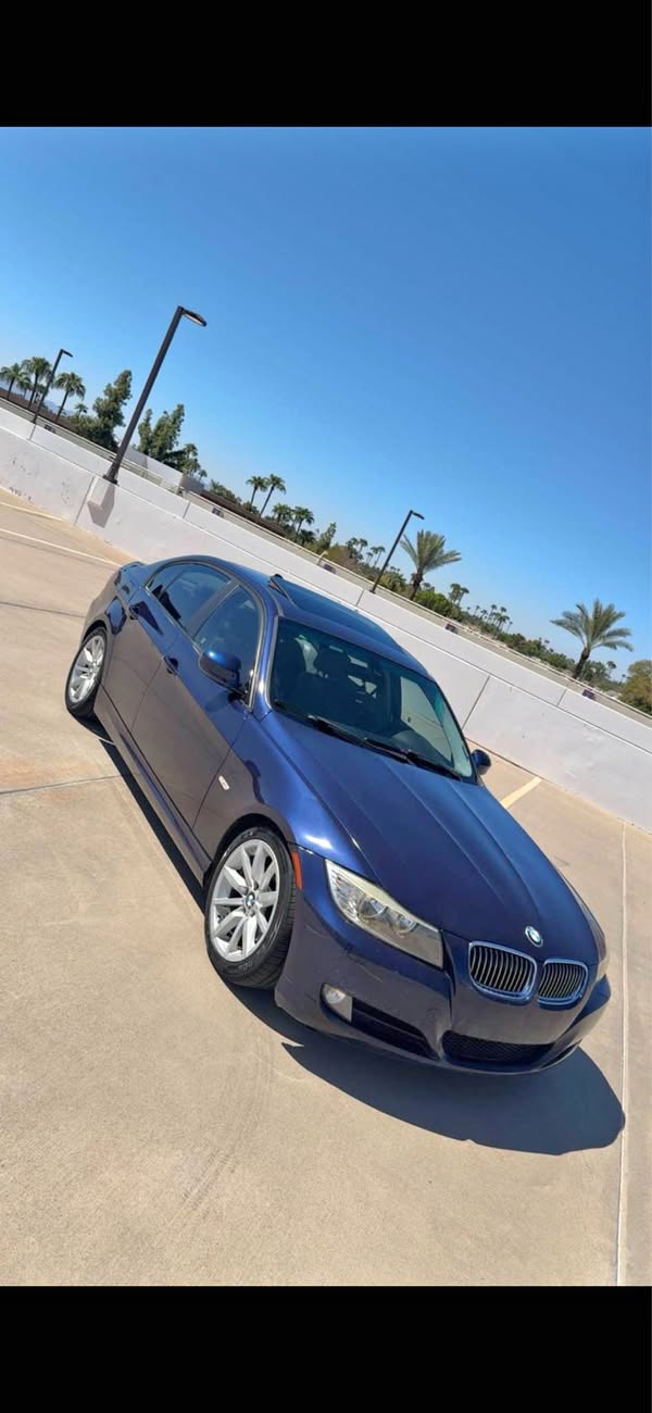 2011 BMW 3 Series - 328i Sedan 4D
