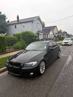 2011 BMW 3 Series - 328i xDrive Sedan 4D