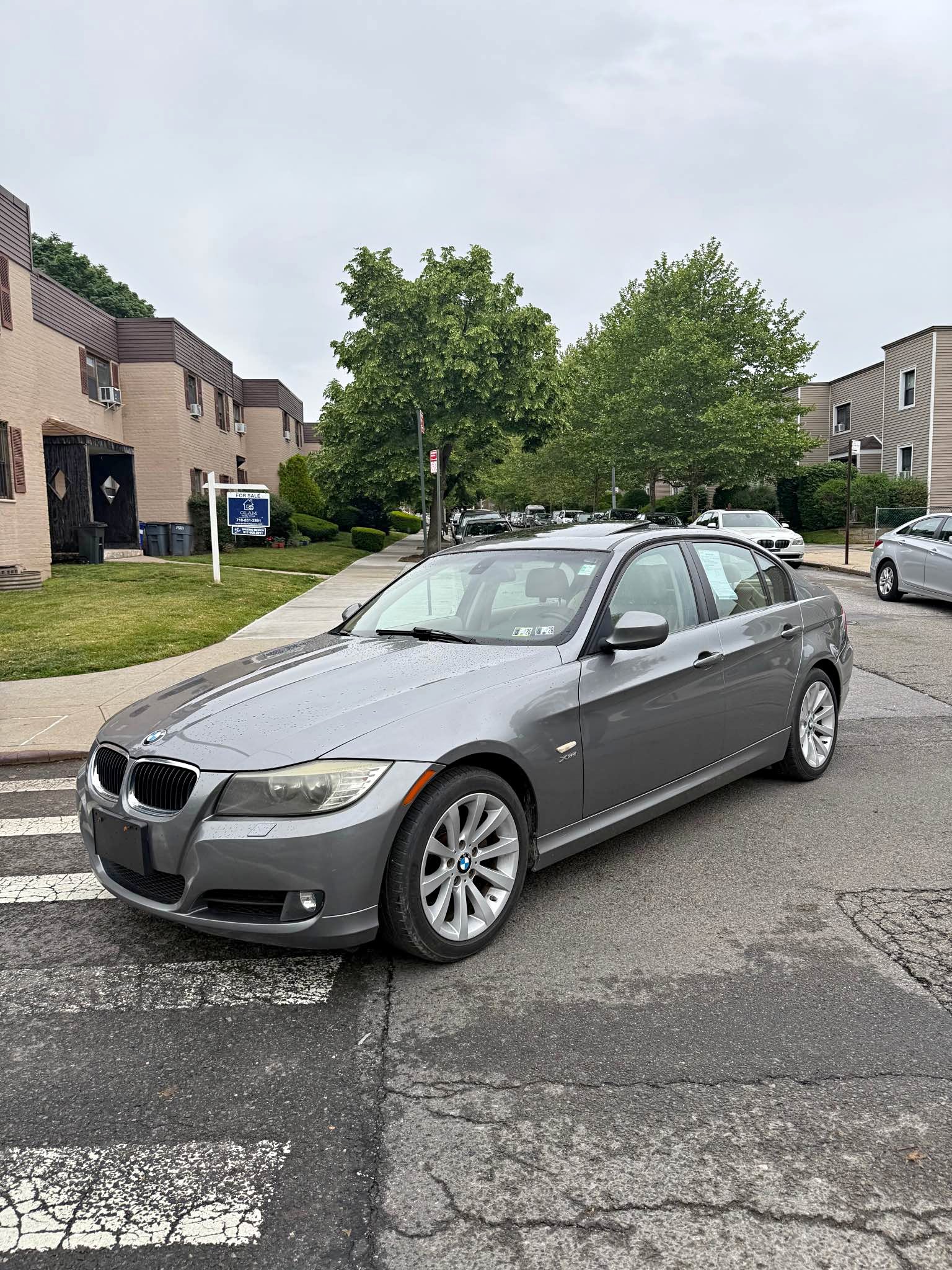 2011 BMW 3 Series - 328i xDrive Sedan 4D