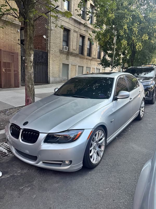 2011 BMW 3 Series - 335i Sedan 4D