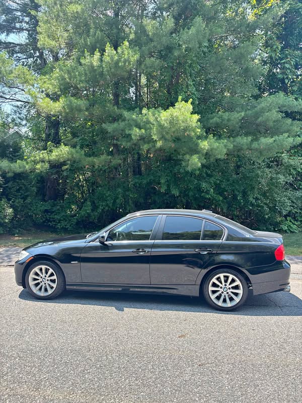 2011 BMW 3 Series - 328i Sedan 4D