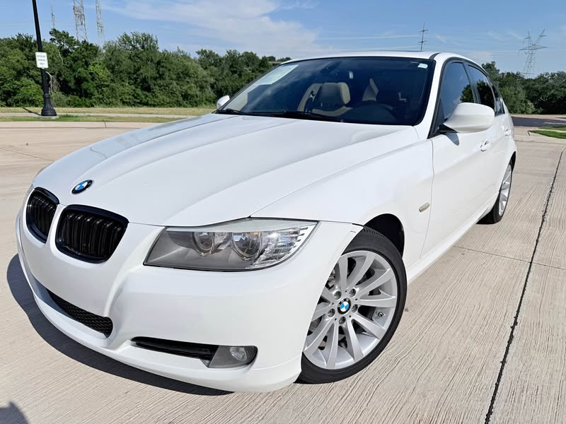 2011 BMW 3 Series - 328i Sedan 4D