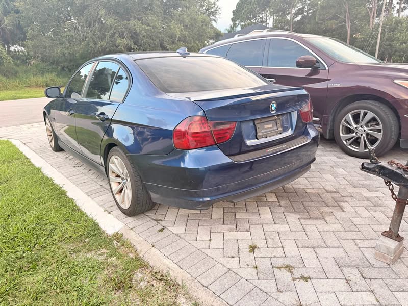 2011 BMW 3 Series - 328i Sedan 4D