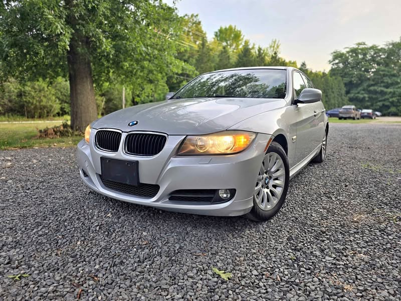 2009 BMW 3 Series - 328i xDrive Sedan 4D