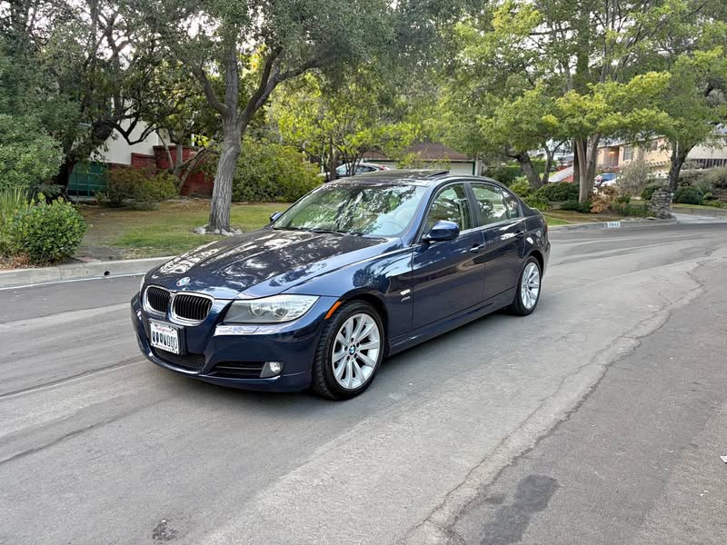 2011 BMW 3 Series - 328i Sedan 4D