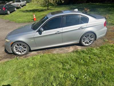2011 BMW 3 Series - 335i xDrive Sedan 4D