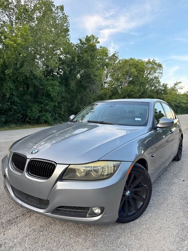 2011 BMW 3 Series - 328i Sedan 4D