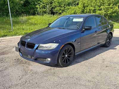 2011 BMW 3 Series - 328i xDrive Sedan 4D