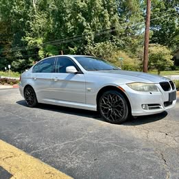 2009 BMW 3 Series - 335i xDrive Sedan 4D