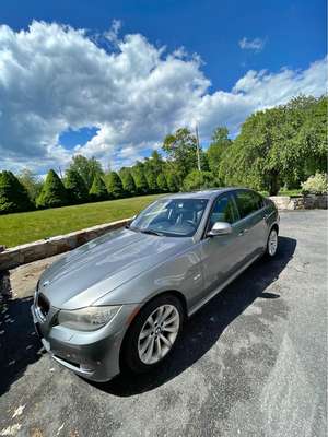 2011 BMW 3 Series - 328xi Sedan 4D