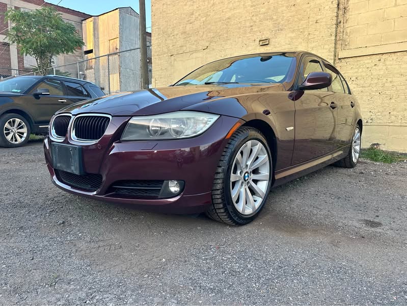 2010 BMW 3 Series - 328i xDrive Sedan 4D