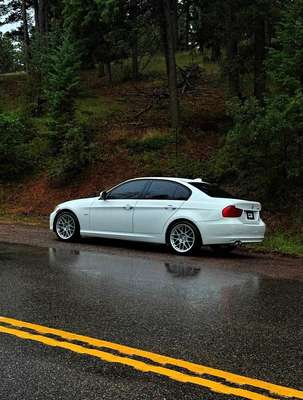 2011 BMW 3 Series - 328i Sedan 4D