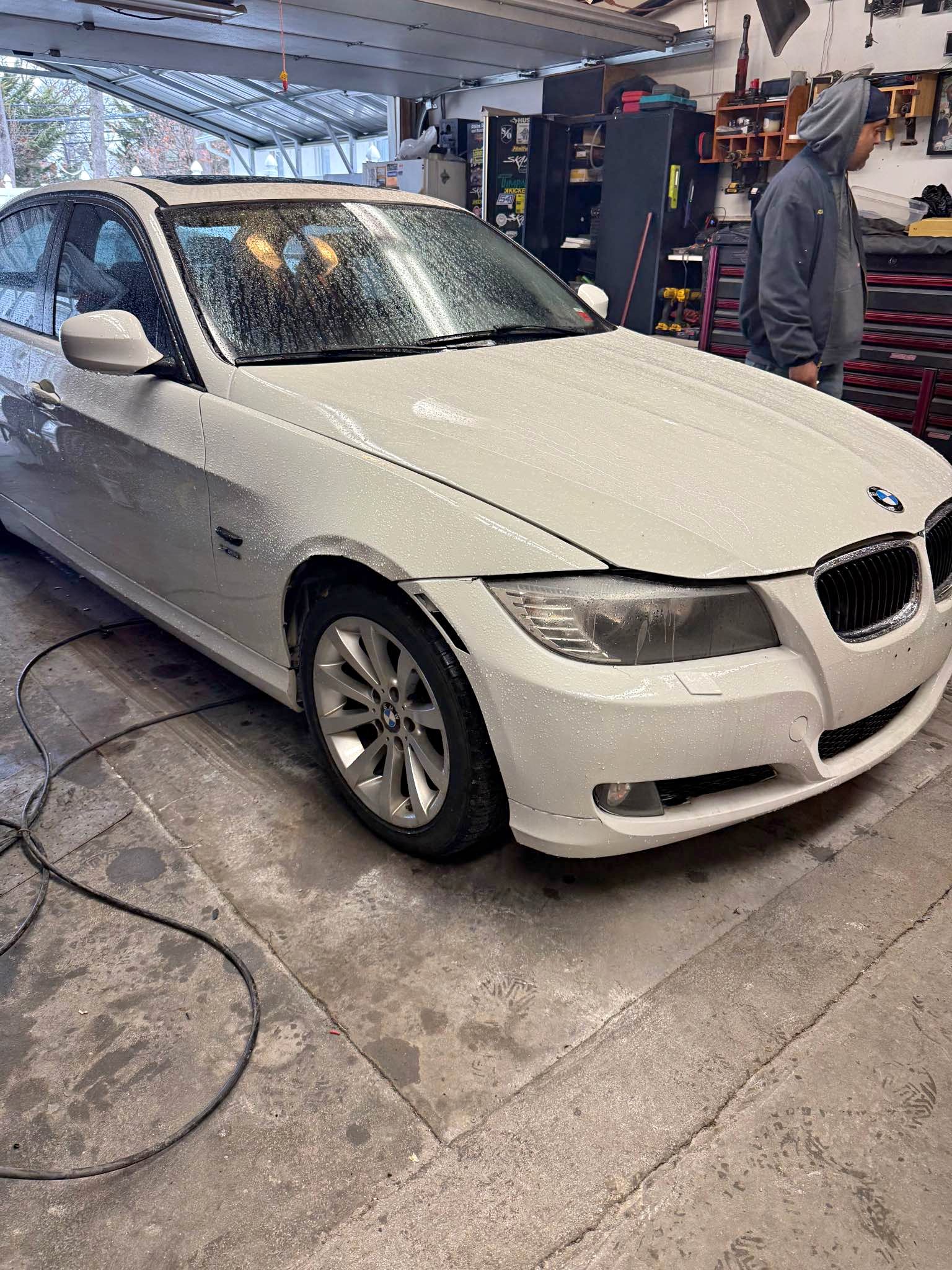 2011 BMW 3 Series - 328i xDrive Sedan 4D