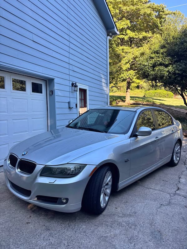 2011 BMW 3 Series - 328i Sedan 4D