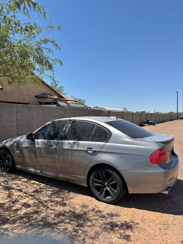 2010 BMW 3 Series - 323i Sedan 4D