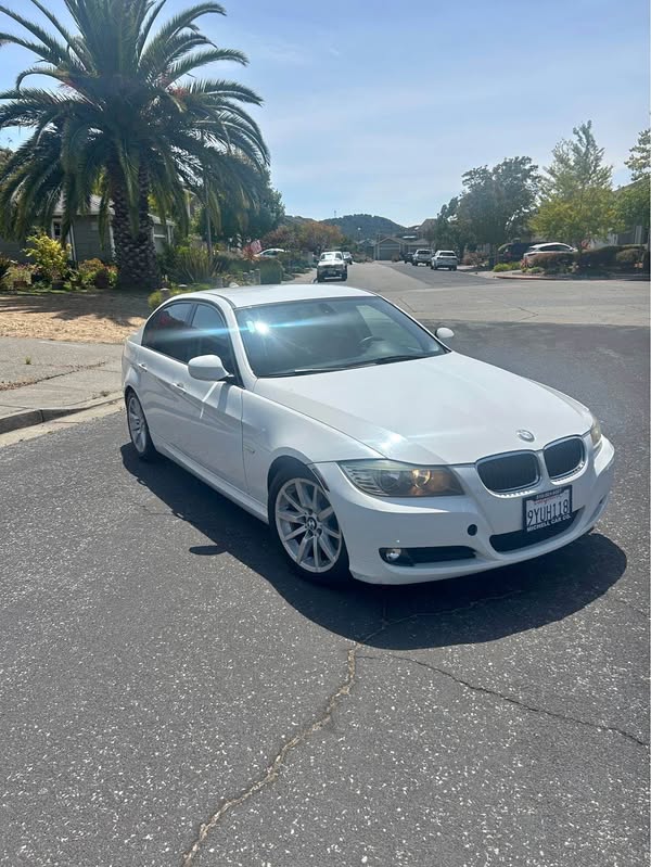 2010 BMW 3 Series - 328i Sedan 4D