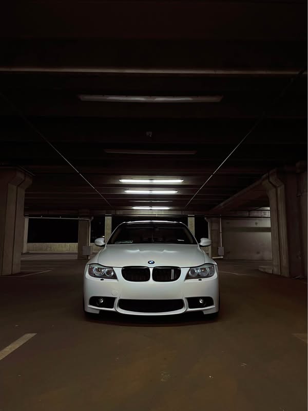 2011 BMW 3 Series - 328i Sedan 4D