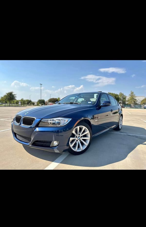 2011 BMW 3 Series - 328i Sedan 4D