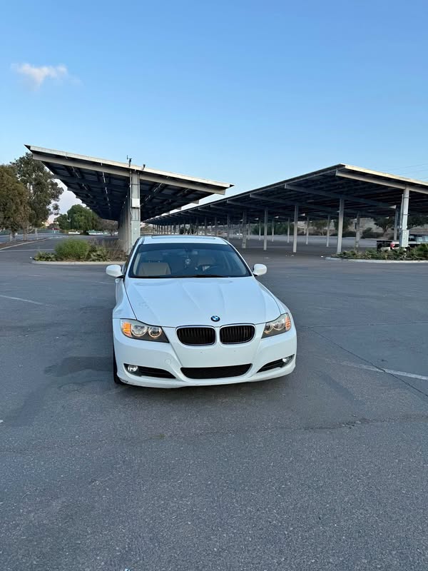 2011 BMW 3 Series - 328i Sedan 4D