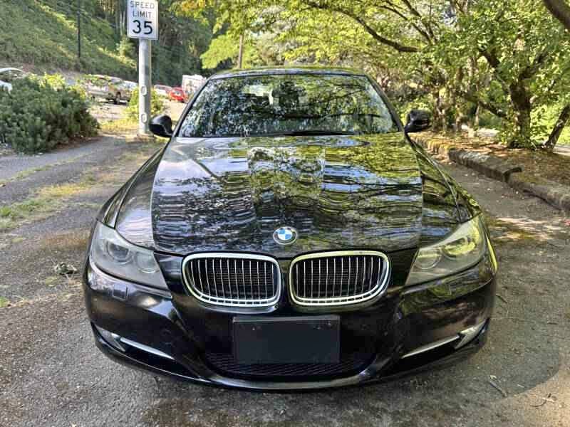 2011 BMW 3 Series - 335i xDrive Sedan 4D
