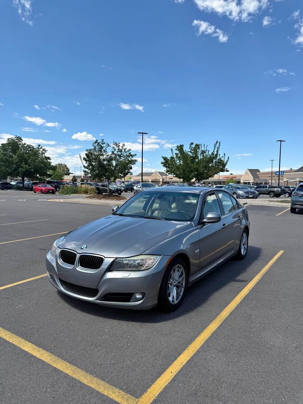 2010 BMW 3 Series - 328i xDrive Sedan 4D