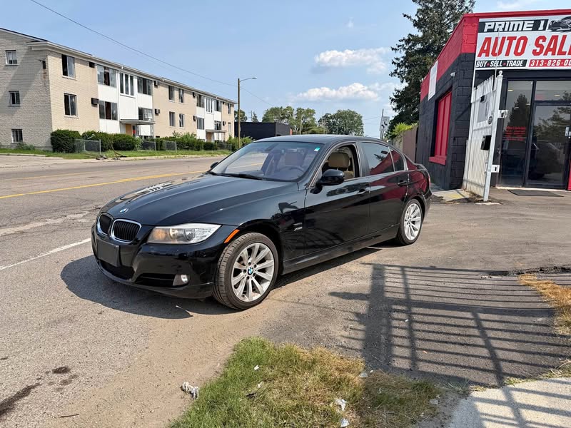 2011 BMW 3 Series - 328i xDrive Sedan 4D
