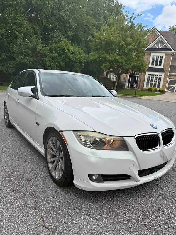 2011 BMW 3 Series - 328i Sedan 4D