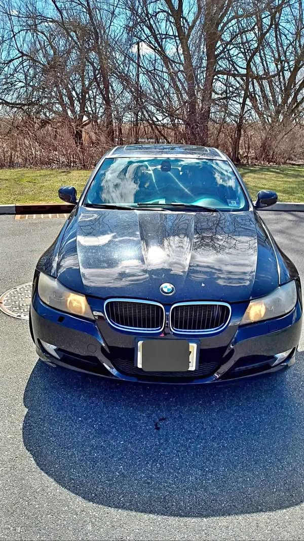 2011 BMW 3 Series - 328i Sedan 4D