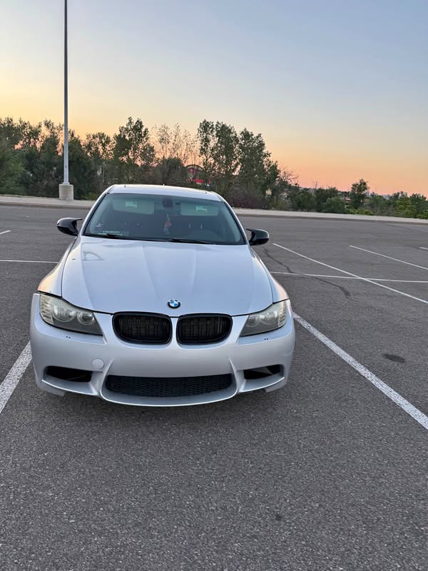 2011 BMW 3 Series - 328i xDrive Sedan 4D