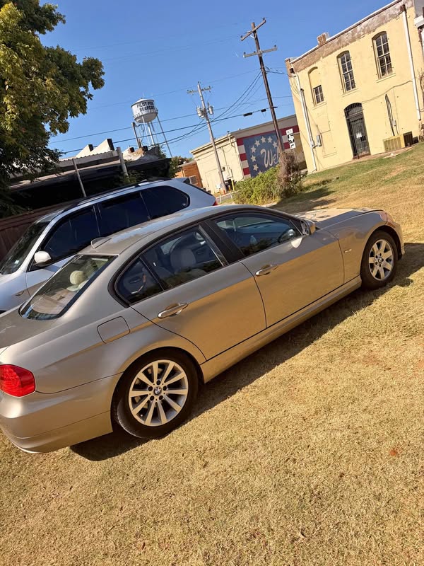 2011 BMW 3 Series - 328i Sedan 4D