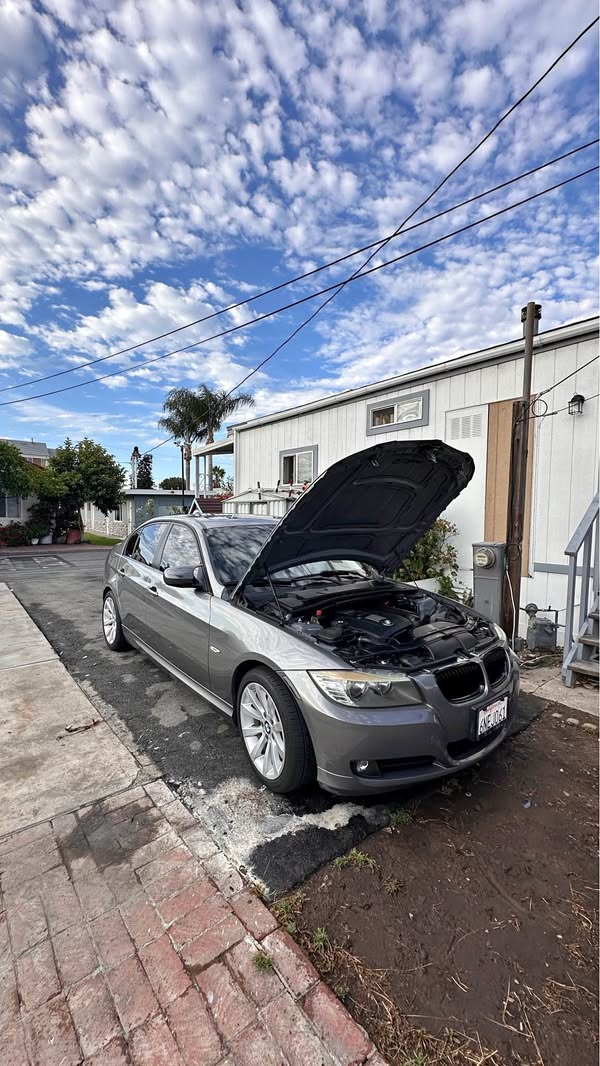 2011 BMW 3 Series - 328i Sedan 4D