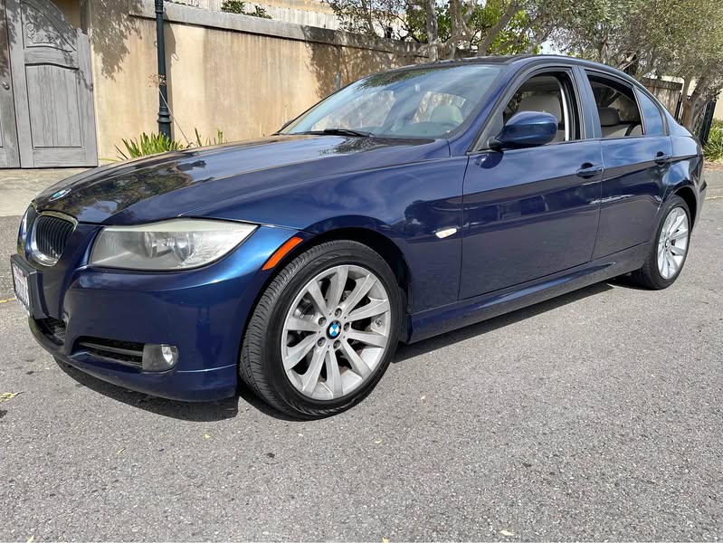 2011 BMW 3 Series - 328i Sedan 4D
