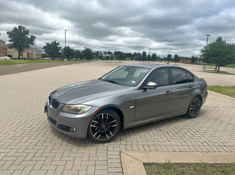 2011 BMW 3 Series - 328i Sedan 4D