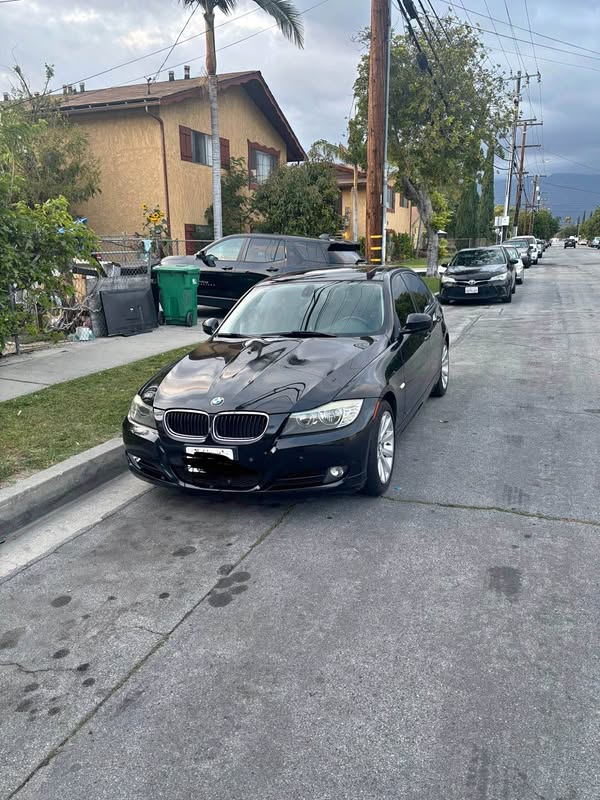 2011 BMW 3 Series - 328i Sedan 4D